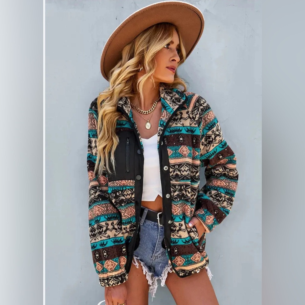 MULTI PATTERNED Aztec Design PLUSH ZIP UP JACKET woman size medium